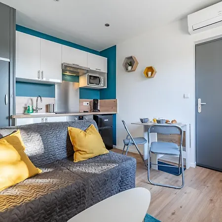 Apartment Studio Climatise, Proche Des Commodites, Au Calme. Toulon