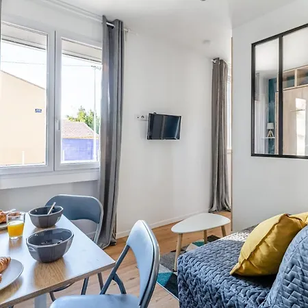 Studio Climatise, Proche Des Commodites, Au Calme. Apartment Toulon